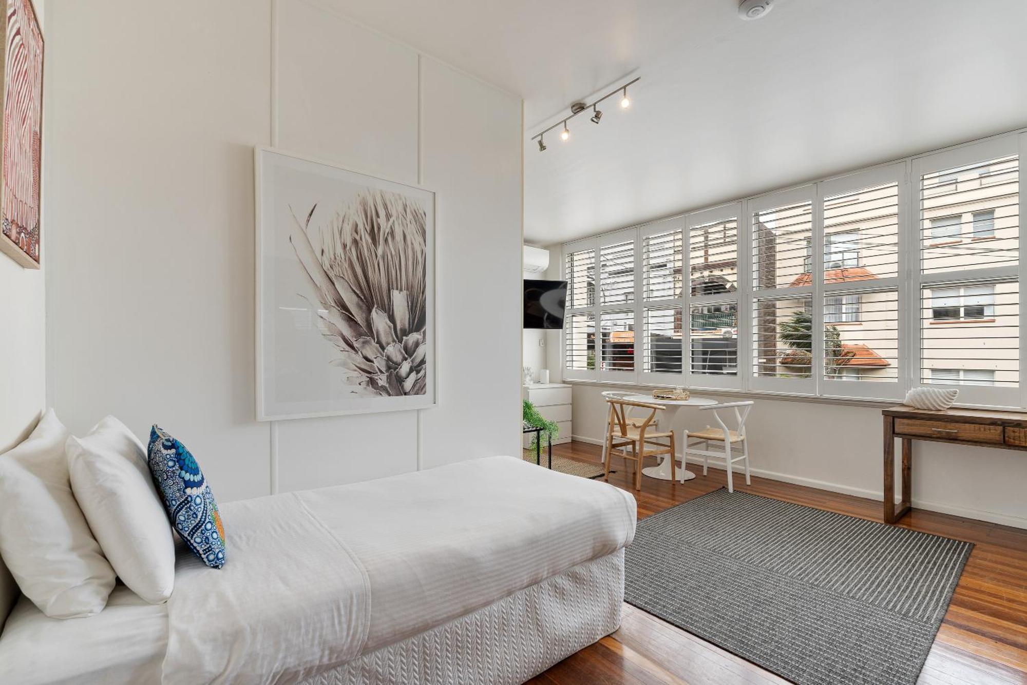 Bay Court Iii - Spacious Near Hayes Sydney